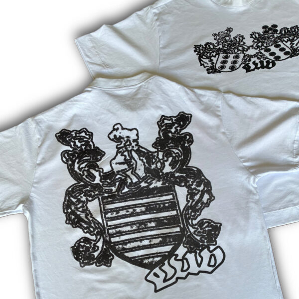 CAMISETA “ESCUDOS LUV”